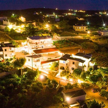Theofilos Appartements Livadi  Bagian luar foto
