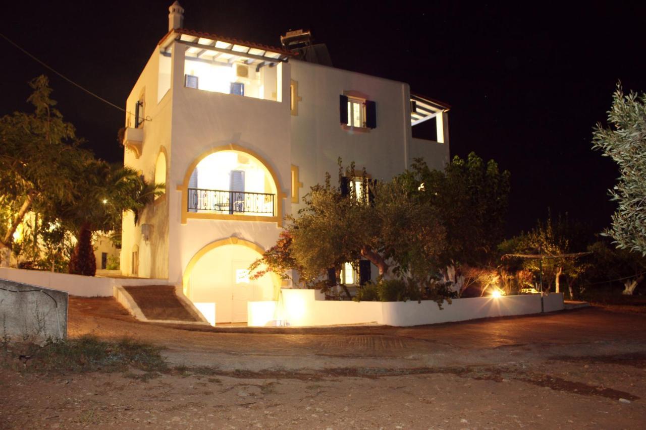 Theofilos Appartements Livadi  Bagian luar foto