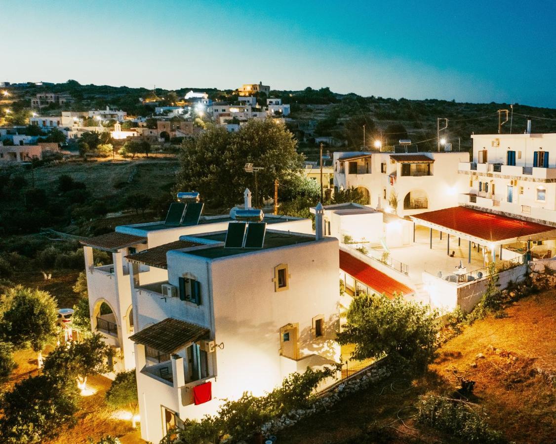 Theofilos Appartements Livadi  Bagian luar foto