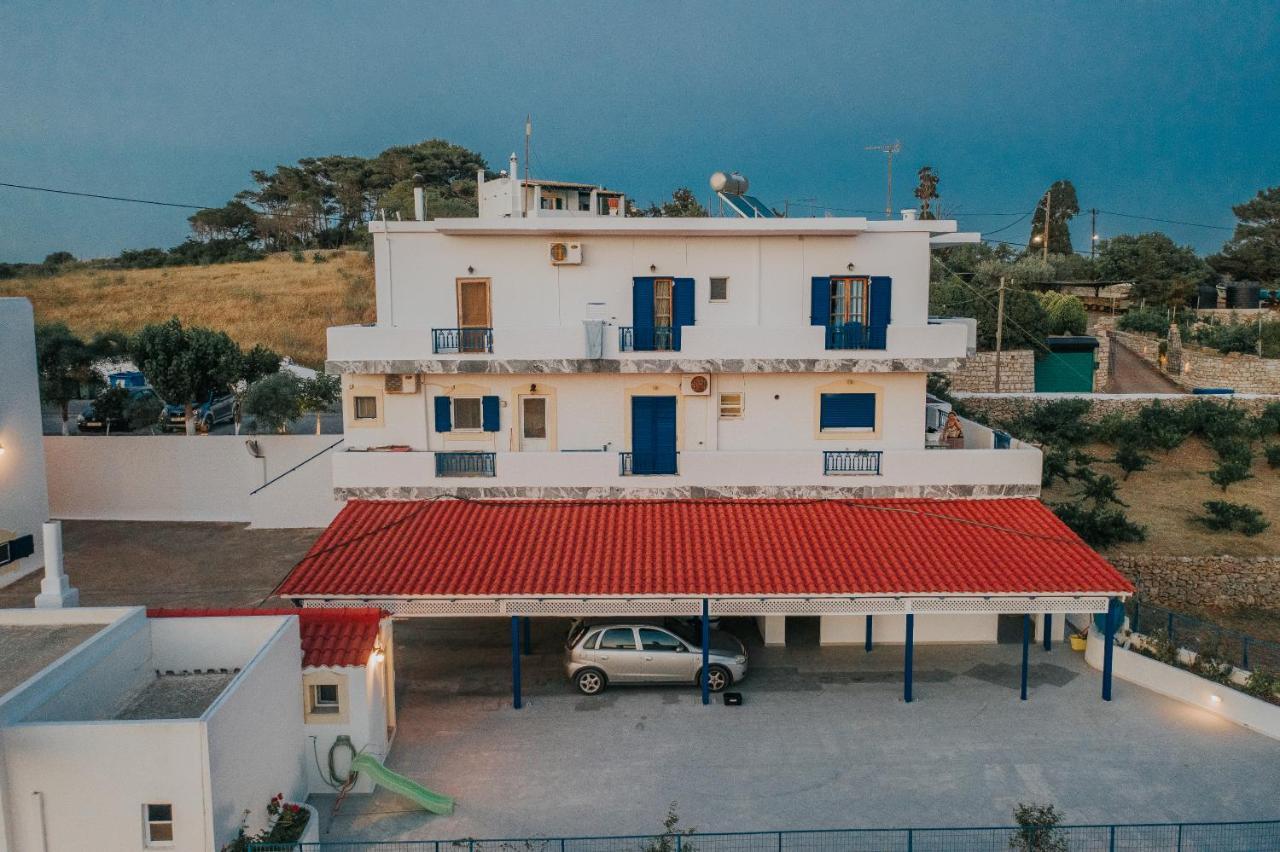 Theofilos Appartements Livadi  Bagian luar foto