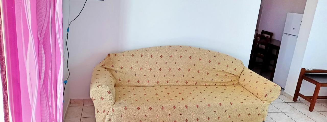 Theofilos Appartements Livadi  Bagian luar foto