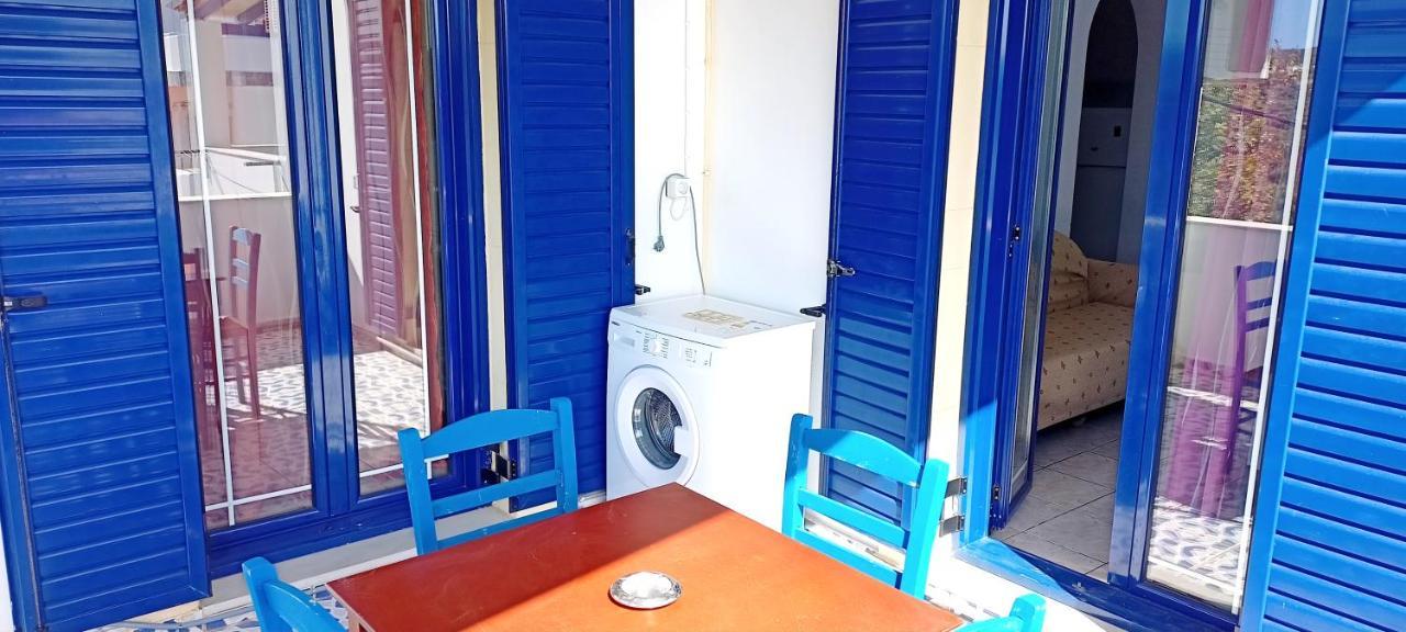 Theofilos Appartements Livadi  Bagian luar foto