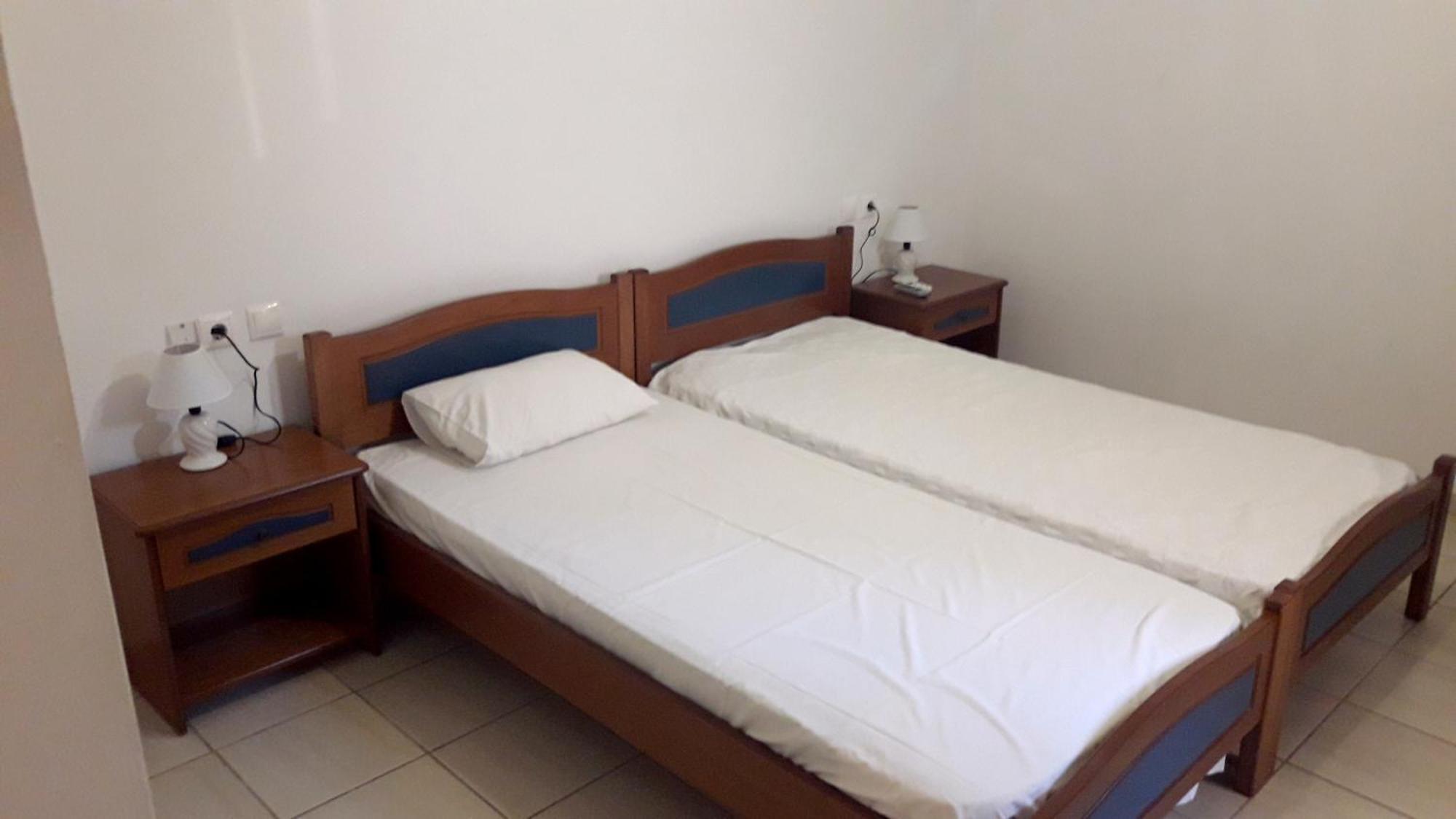 Theofilos Appartements Livadi  Ruang foto