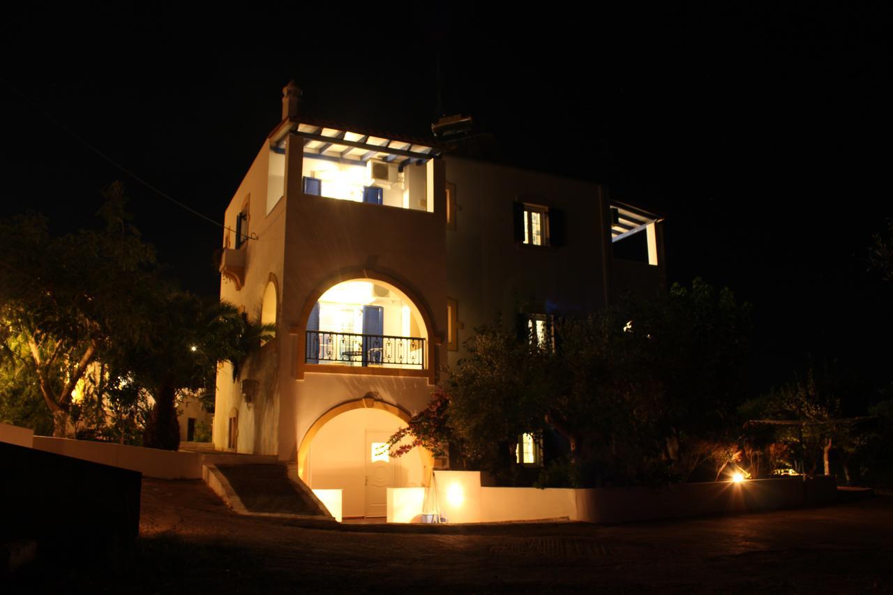 Theofilos Appartements Livadi  Bagian luar foto